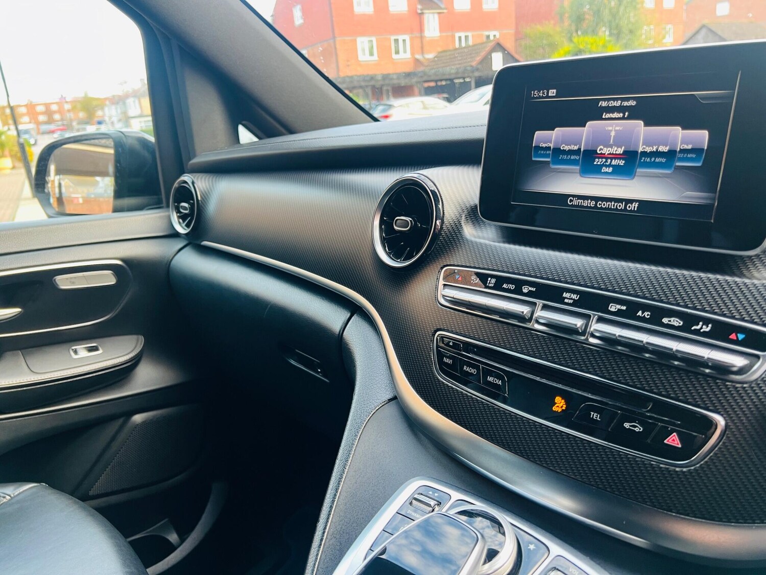 Used Mercedes-Benz V-Class 2020 for sale - 76486830: Photo 7