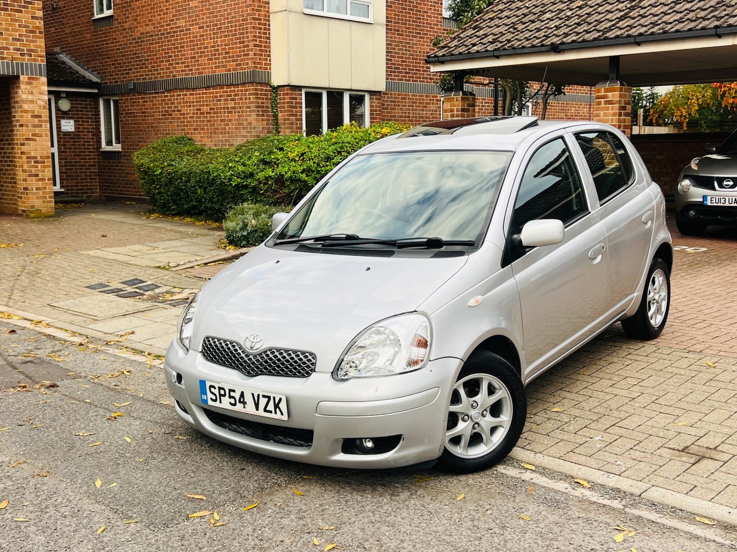Used Toyota Yaris for sale - 76499920: Photo 2