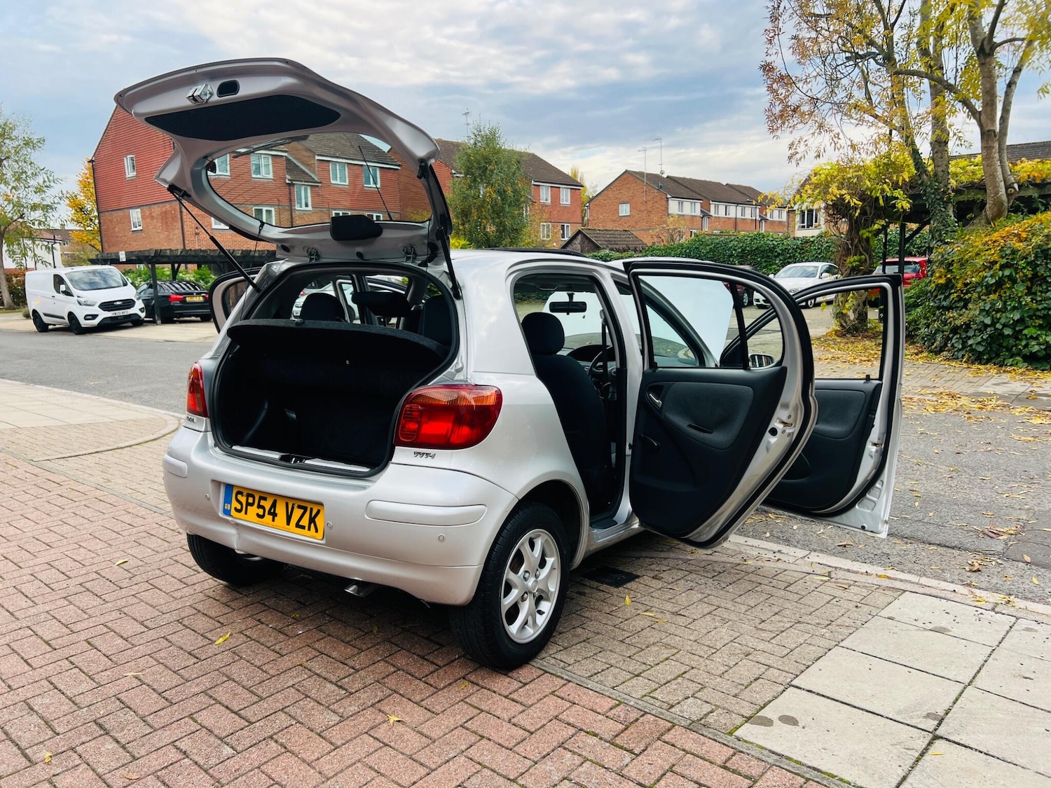 Used Toyota Yaris for sale - 76499920: Photo 24