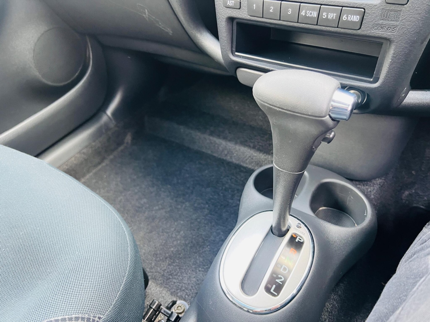 Used Toyota Yaris for sale - 76499920: Photo 28