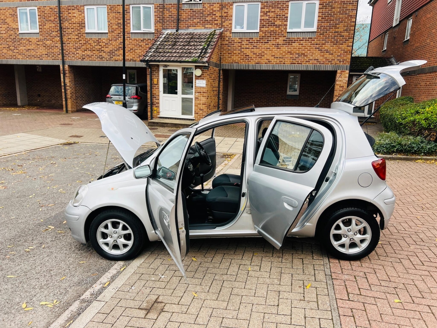 Used Toyota Yaris for sale - 76499920: Photo 6
