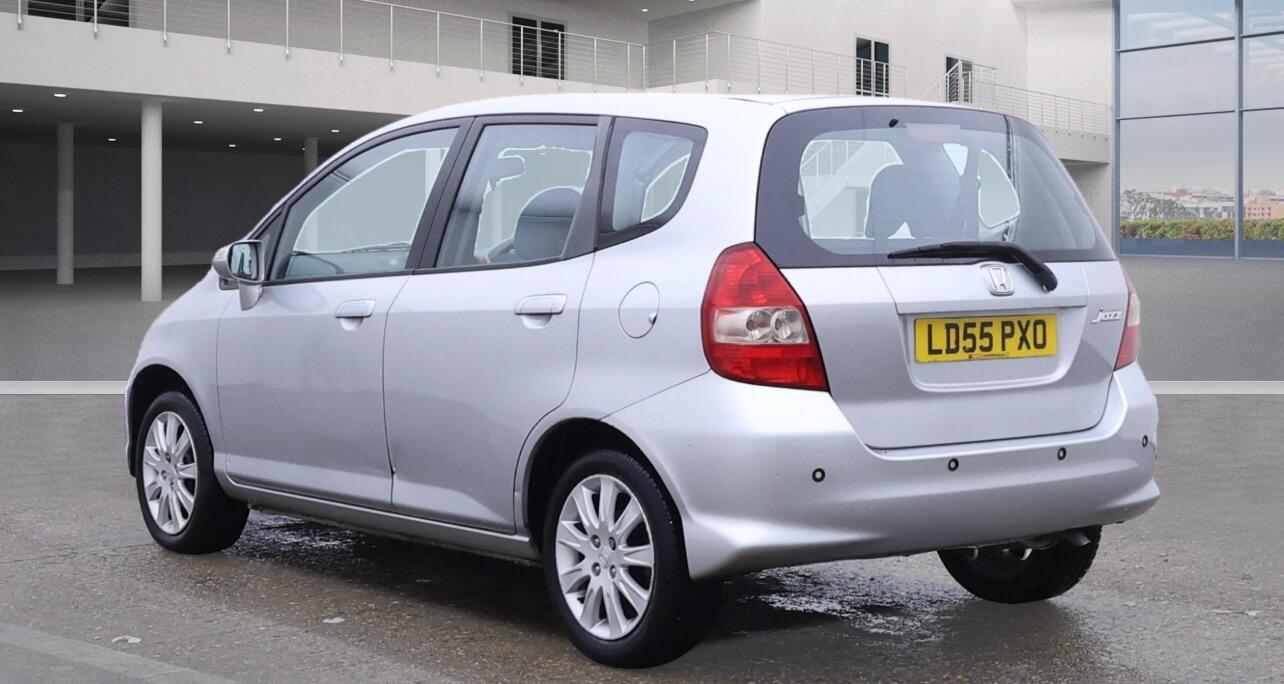 Used Honda Jazz 2005 for sale - 76727588: Photo 3
