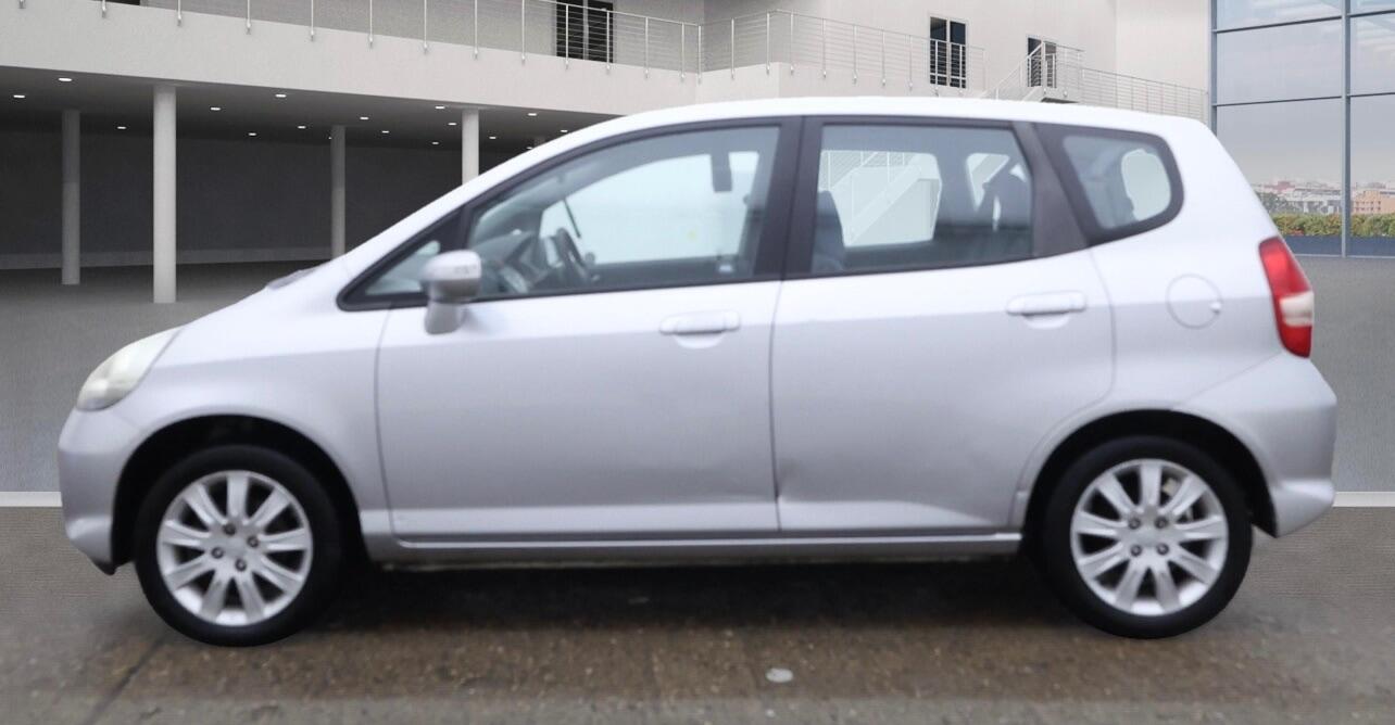 Used Honda Jazz 2005 for sale - 76727588: Photo 6