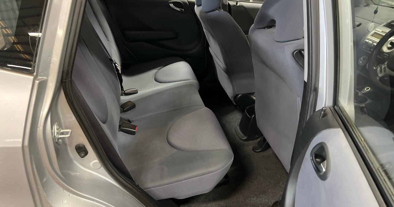 Used Honda Jazz 2005 for sale - 76727588: Photo 8