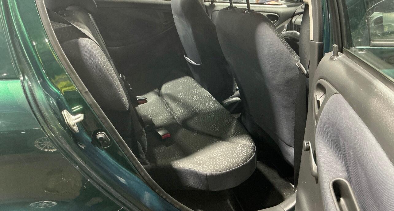 Used Toyota Yaris 2005 for sale - 76913202: Photo 8