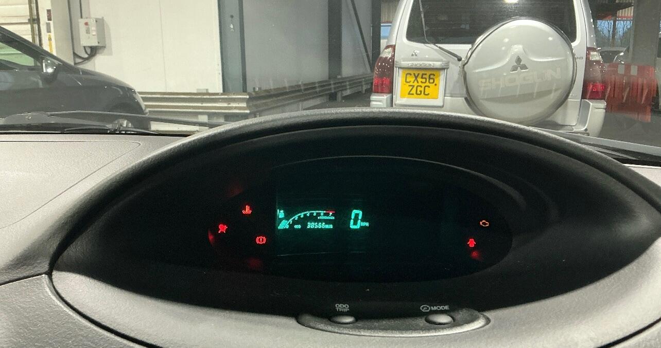 Used Toyota Yaris 2005 for sale - 76913202: Photo 9