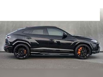 Used Lamborghini Urus 2021 for sale - 76659312: Photo