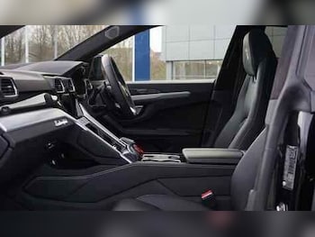 Used Lamborghini Urus 2021 for sale - 76659312: Photo