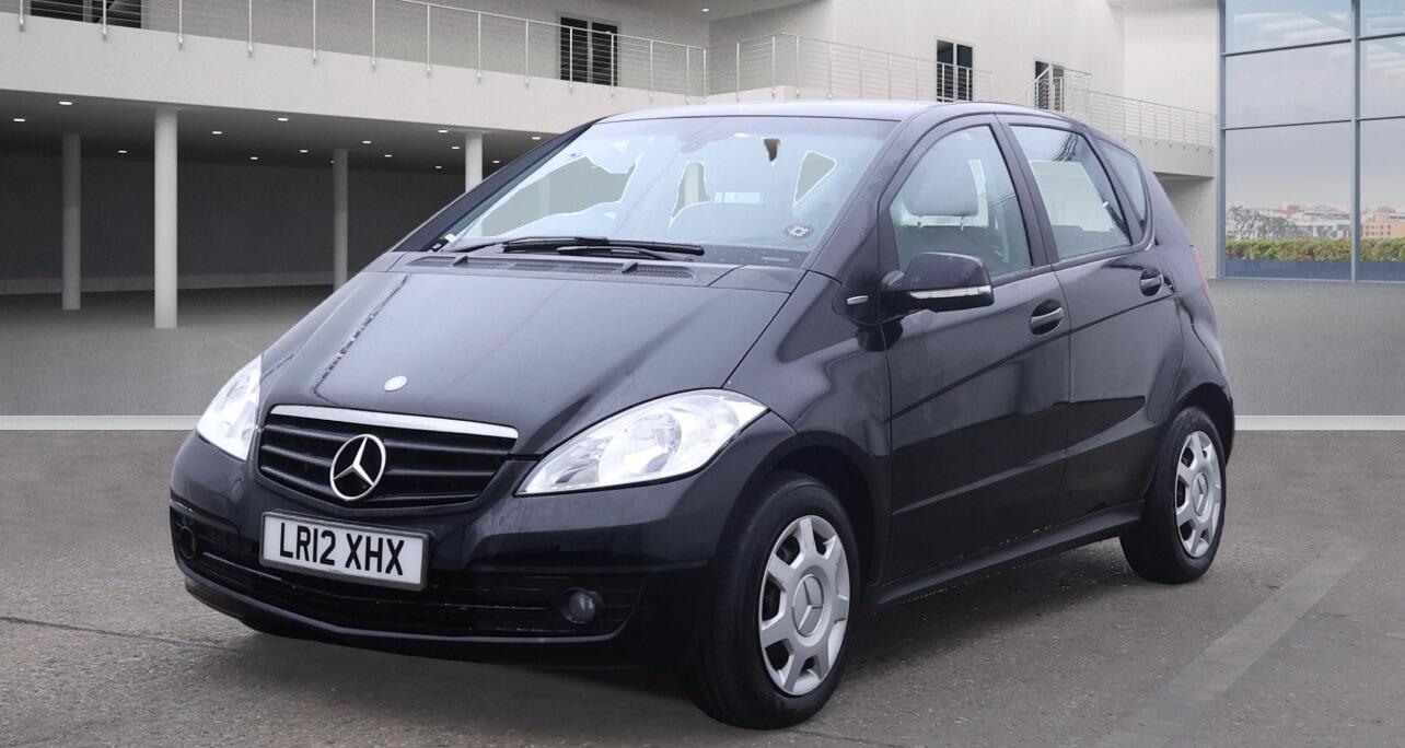 Used Mercedes-Benz A-Class 2012 for sale - 76486872: Photo 2