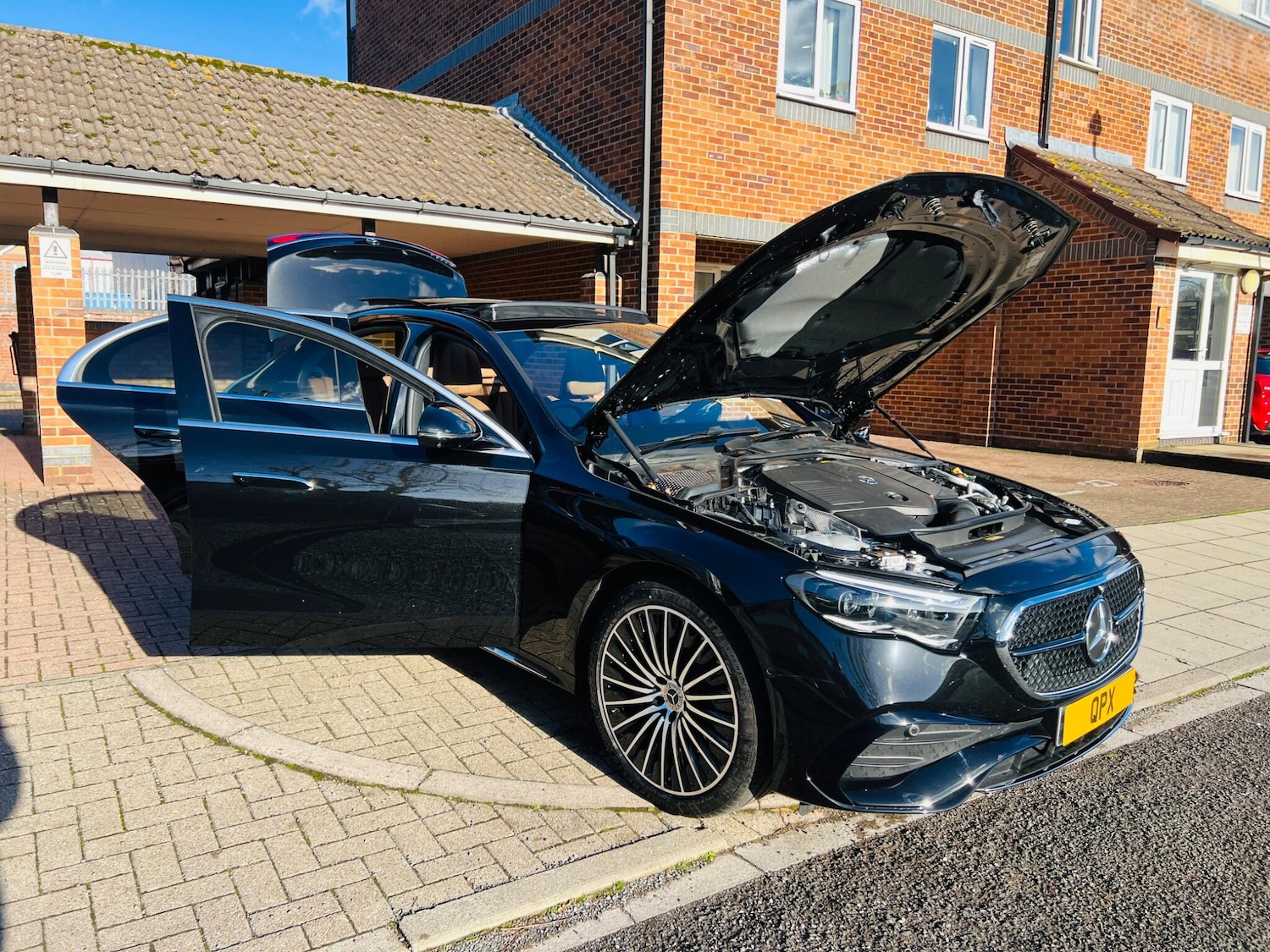 Used Mercedes-Benz E Class for sale - 76671586: Photo 3