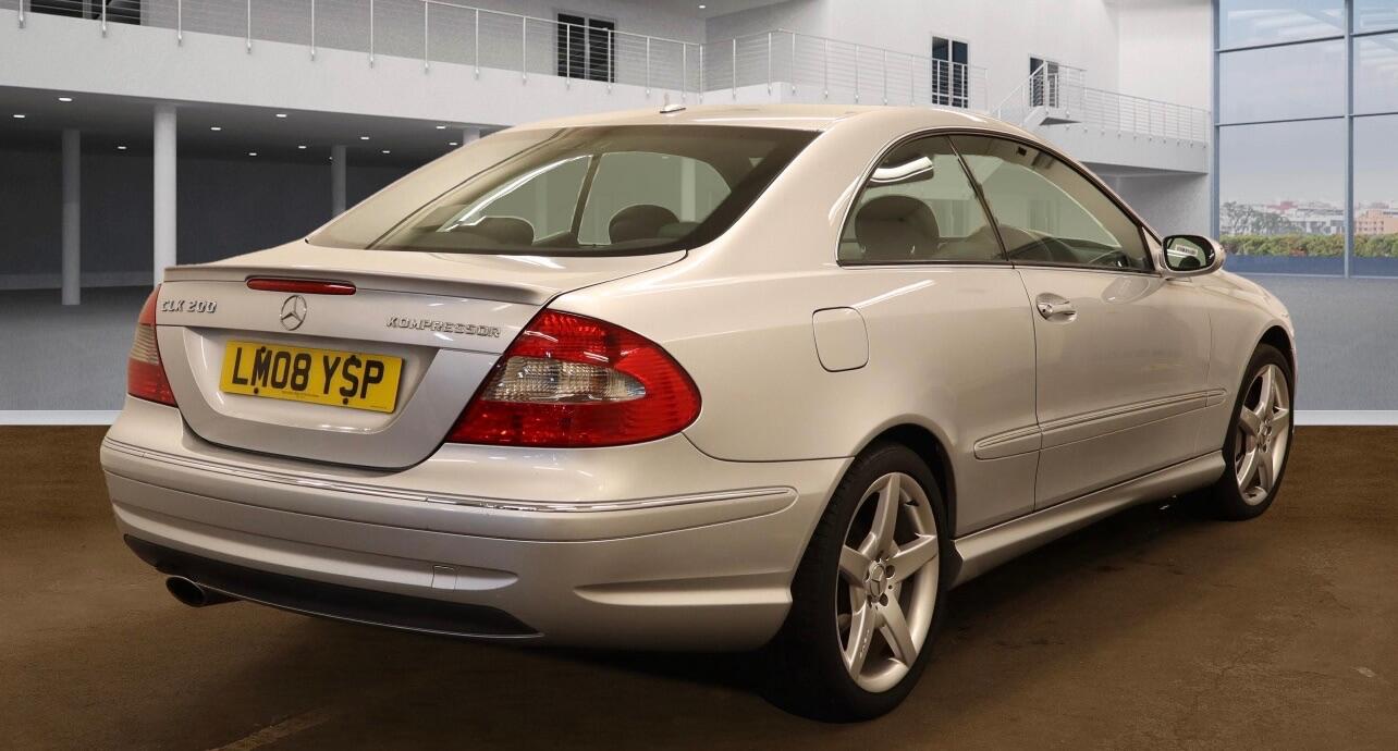 Used Mercedes-Benz CLK 2008 for sale - 76486815: Photo 4