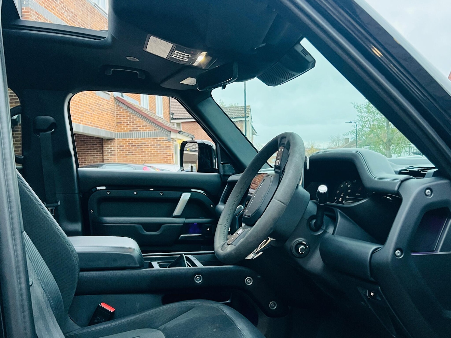 Used Land Rover Defender 2022 for sale - 76608376: Photo 31