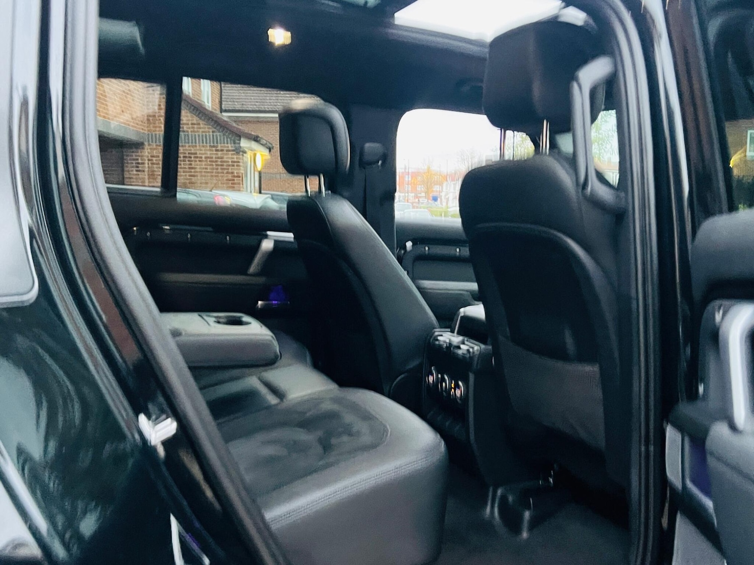 Used Land Rover Defender 2022 for sale - 76608376: Photo 34