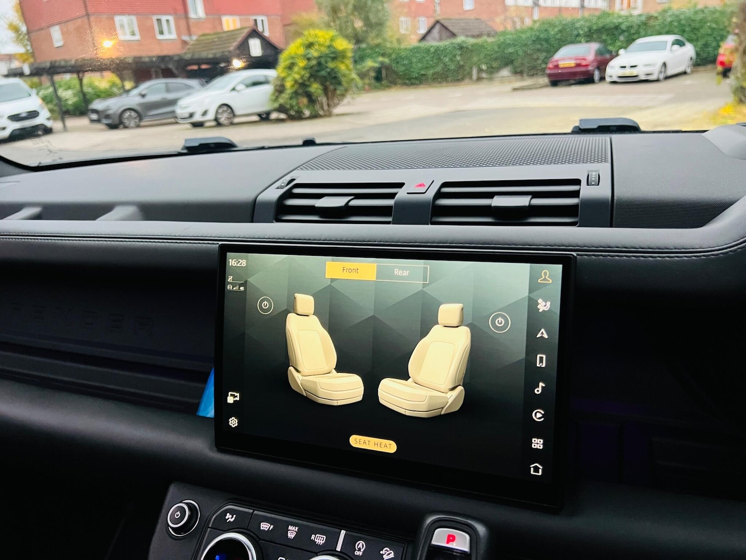 Used Land Rover Defender 2022 for sale - 76608376: Photo 43