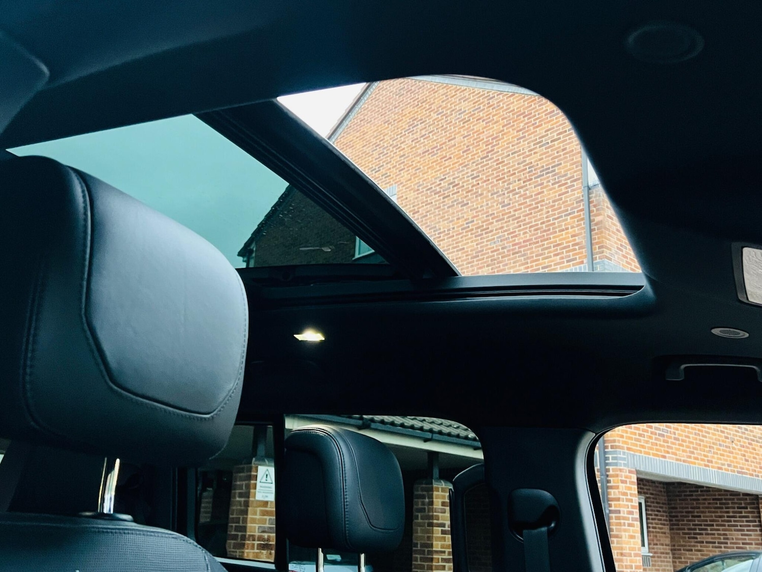 Used Land Rover Defender 2022 for sale - 76608376: Photo 57