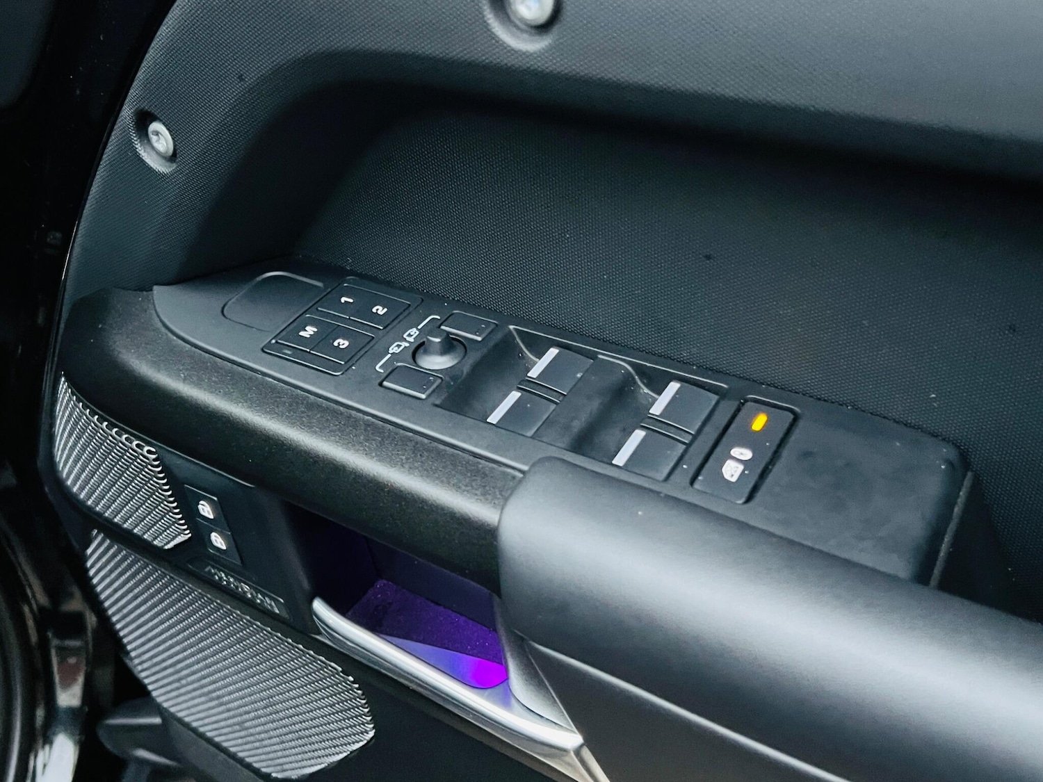 Used Land Rover Defender 2022 for sale - 76608376: Photo 65