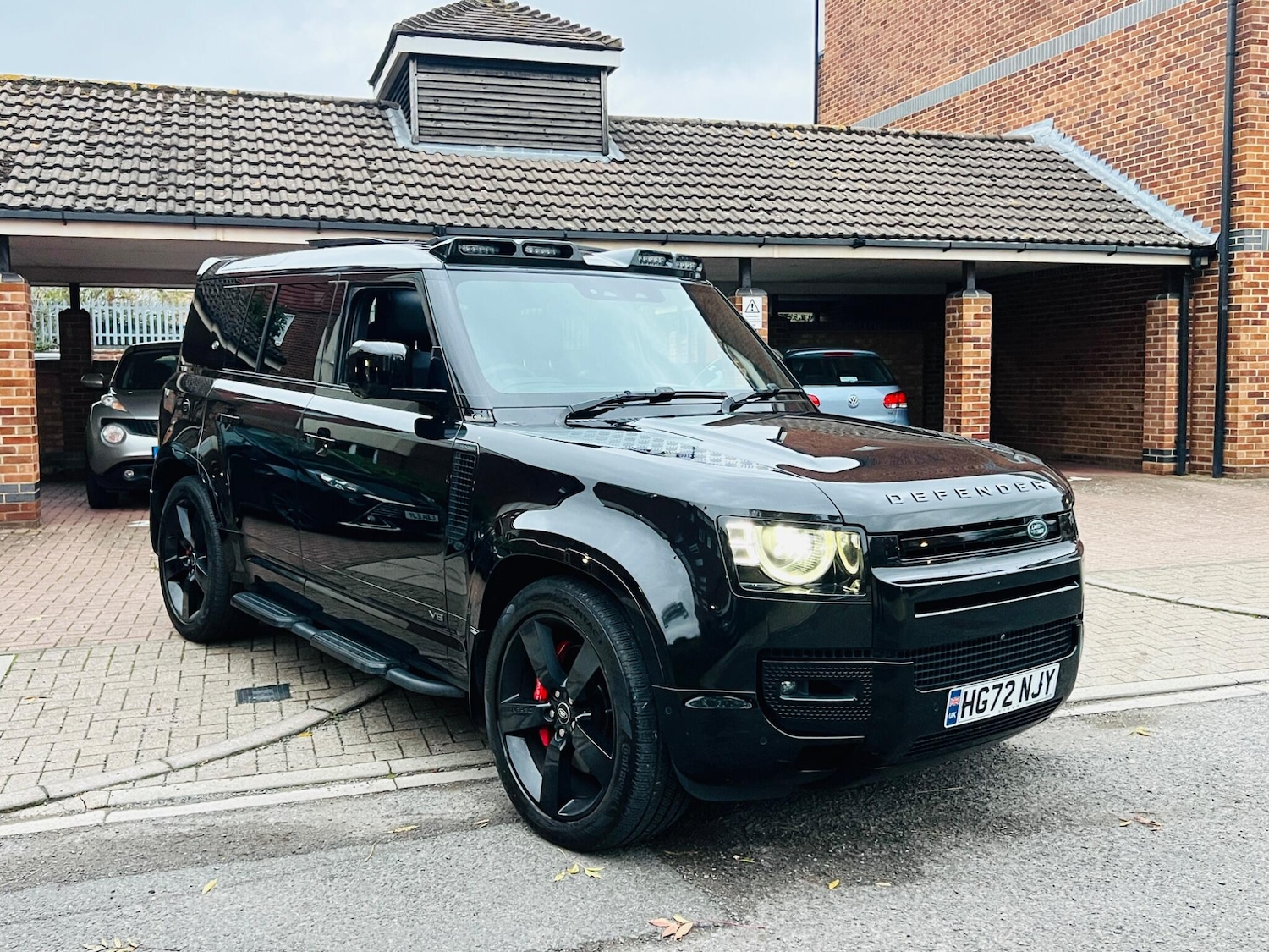 Used Land Rover Defender 2022 for sale - 76608376: Photo 8