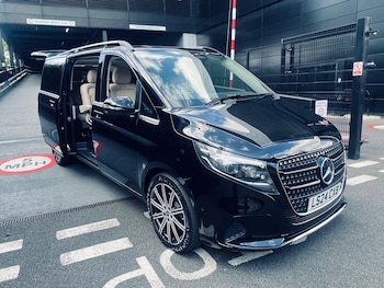 Used Mercedes-Benz V-Class 2024 for sale - 76486818: Photo