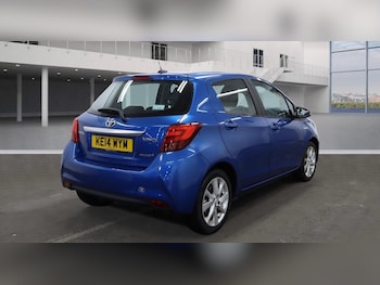 Used Toyota Yaris 2014 for sale - 76671538: Photo