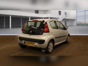 Used Peugeot 107 2014 for sale - 76486858: Photo