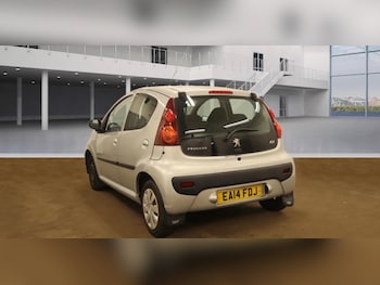 Used Peugeot 107 2014 for sale - 76486858: Photo