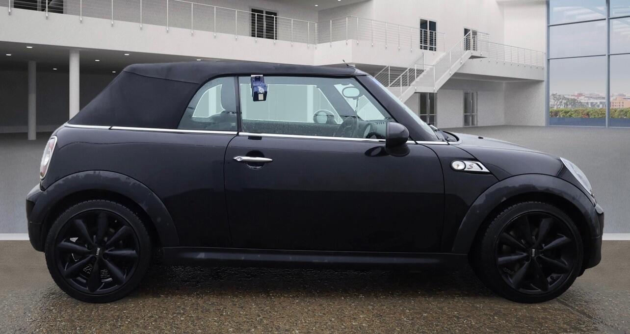 Used MINI Convertible 2014 for sale - 76976770: Photo 6