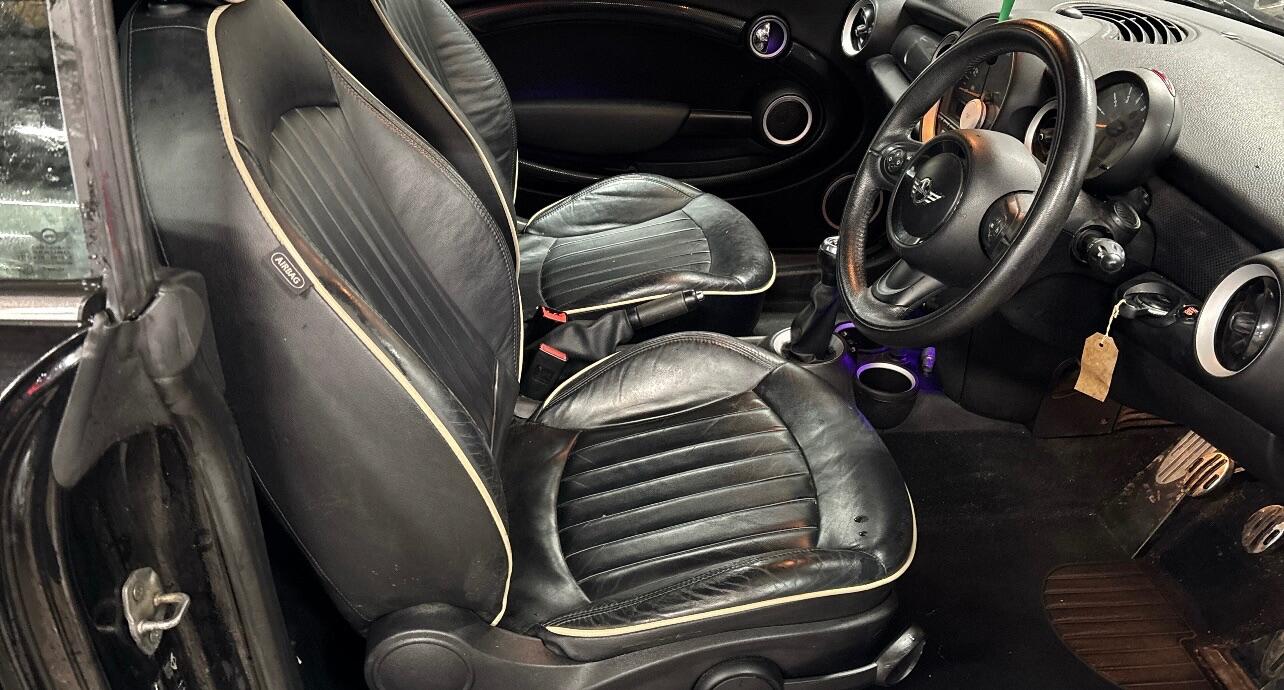 Used MINI Convertible 2014 for sale - 76976770: Photo 9