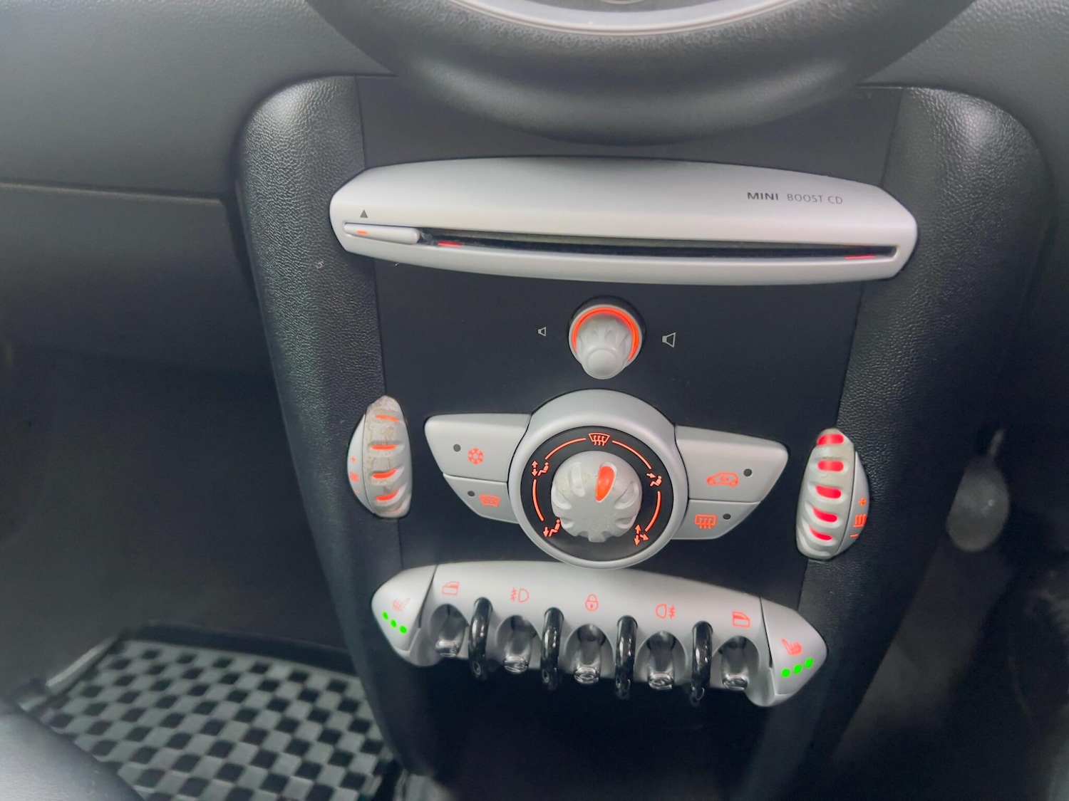 Used MINI Hatch 2008 for sale - 77054040: Photo 40