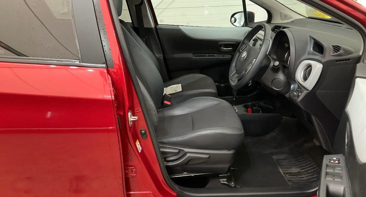 Used Toyota Yaris for sale - 76485603: Photo 9