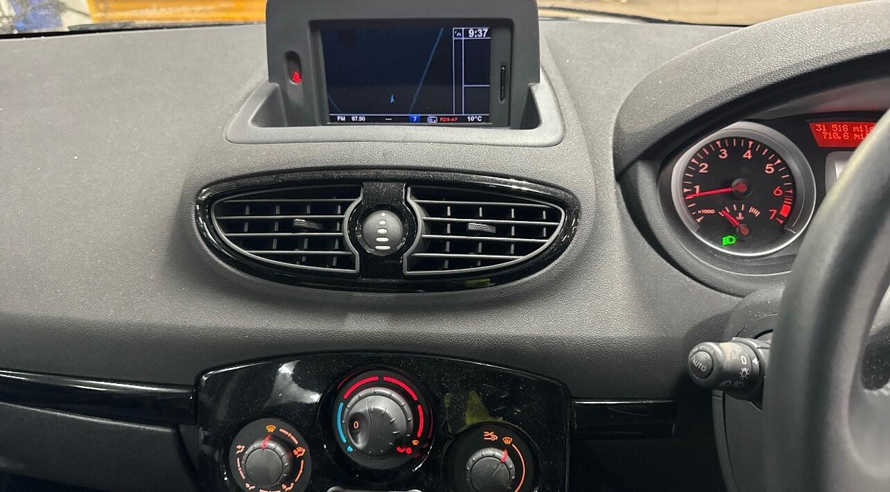 Used Renault Clio for sale - 77015686: Photo 11