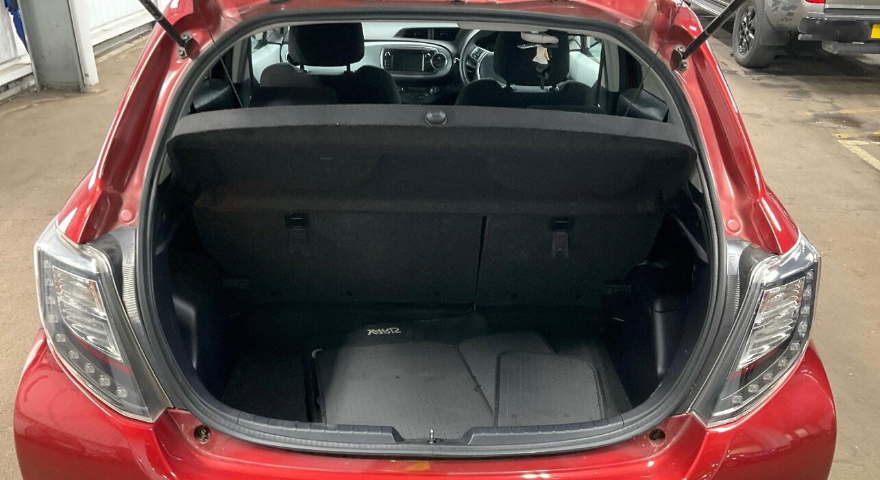 Used Toyota Yaris 2014 for sale - 76486812: Photo 11