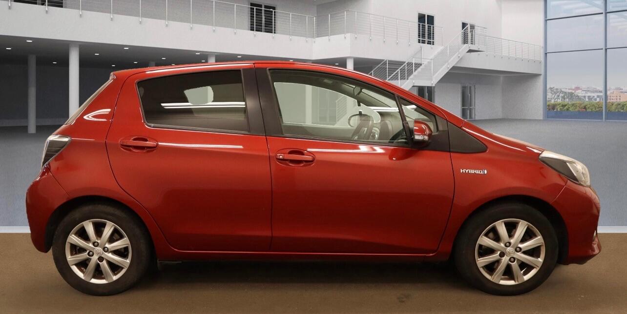 Used Toyota Yaris 2014 for sale - 76486812: Photo 5