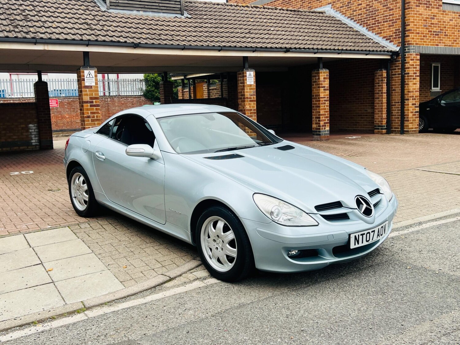 Used Mercedes-Benz SLK 2007 for sale - 76486864: Photo 11