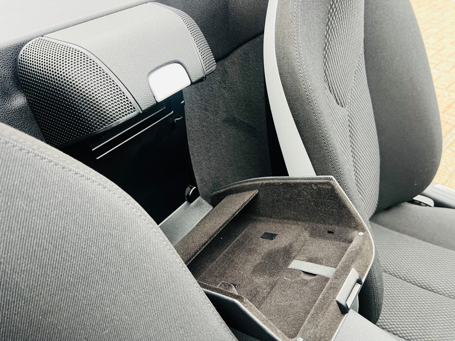 Used Mercedes-Benz SLK 2007 for sale - 76486864: Photo 64