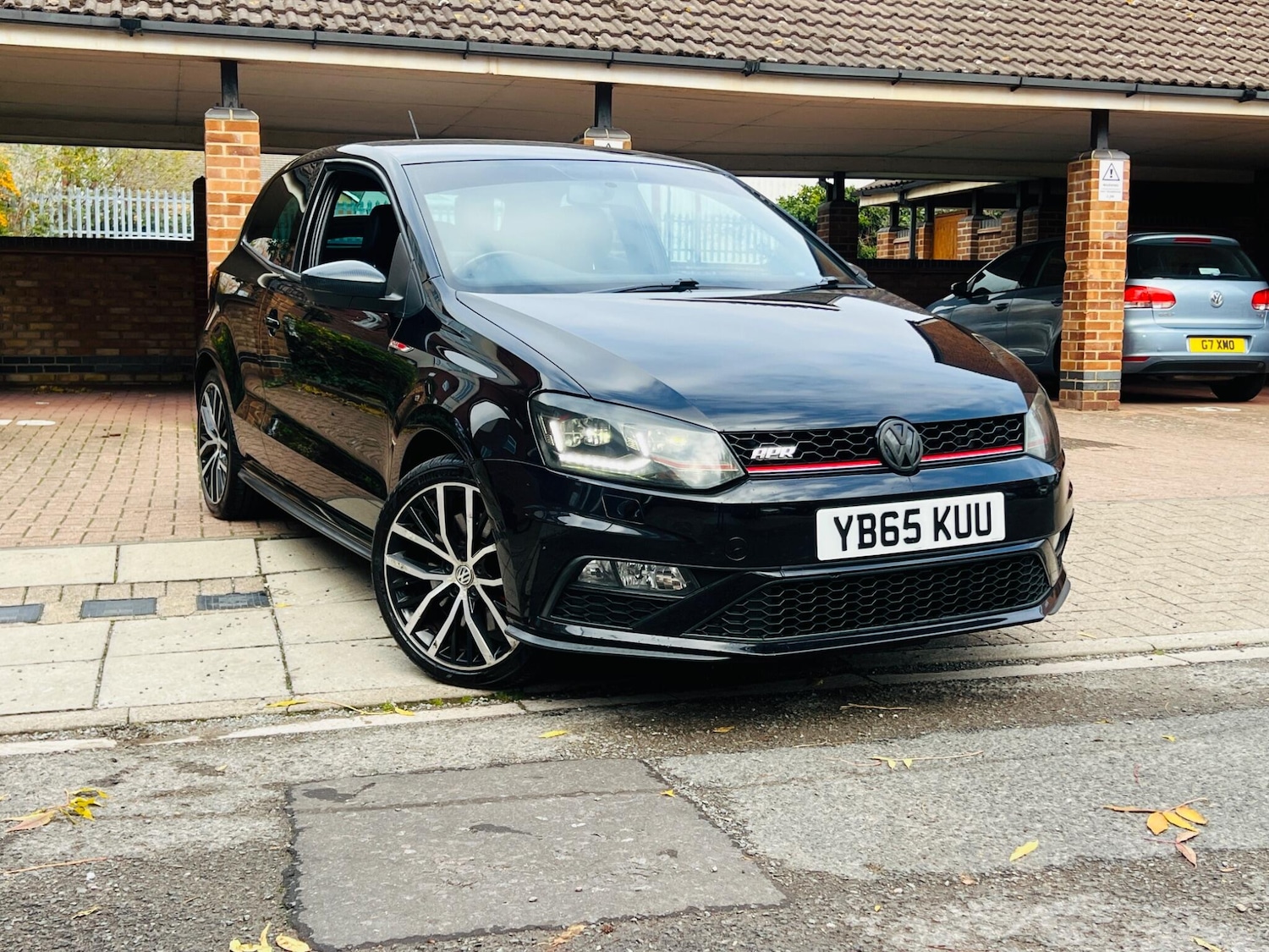 Used Volkswagen Polo 2015 for sale - 76486871: Photo 1