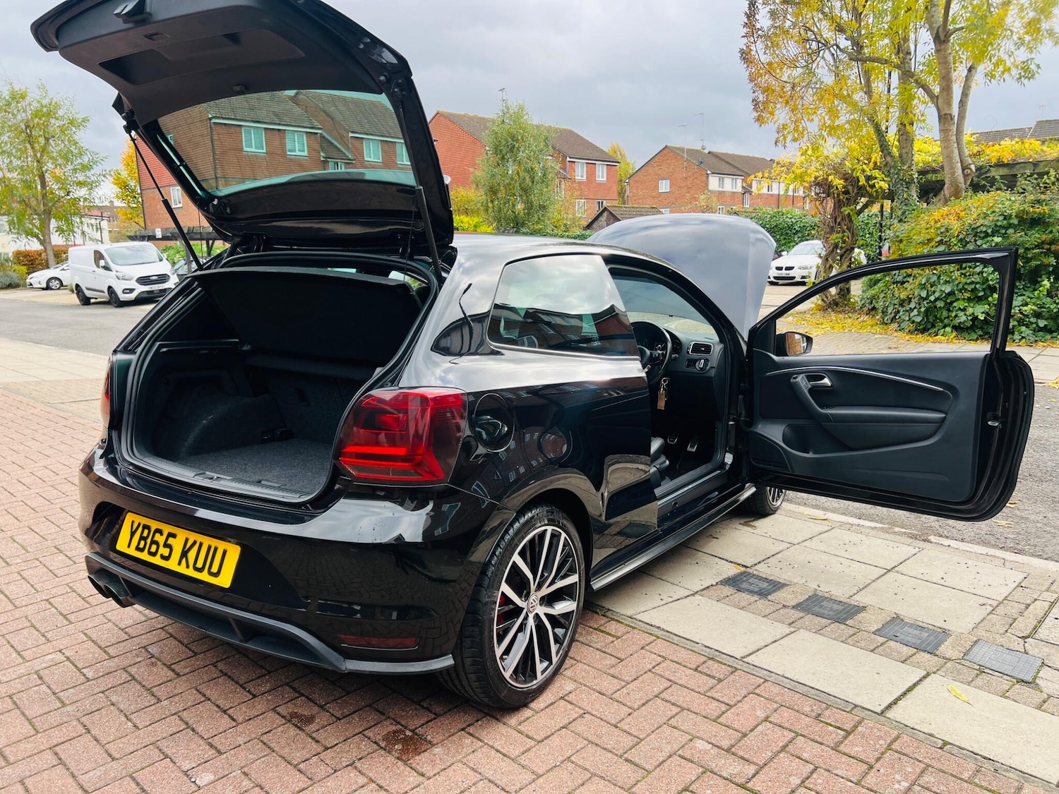 Used Volkswagen Polo 2015 for sale - 76486871: Photo 33