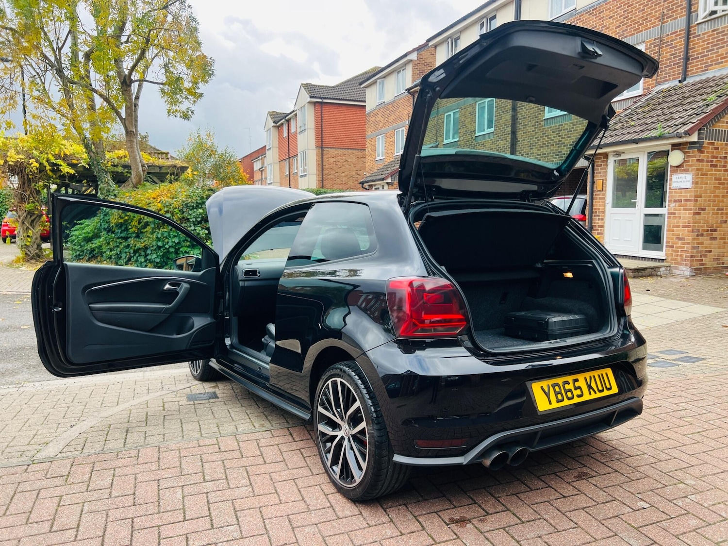 Used Volkswagen Polo 2015 for sale - 76486871: Photo 5