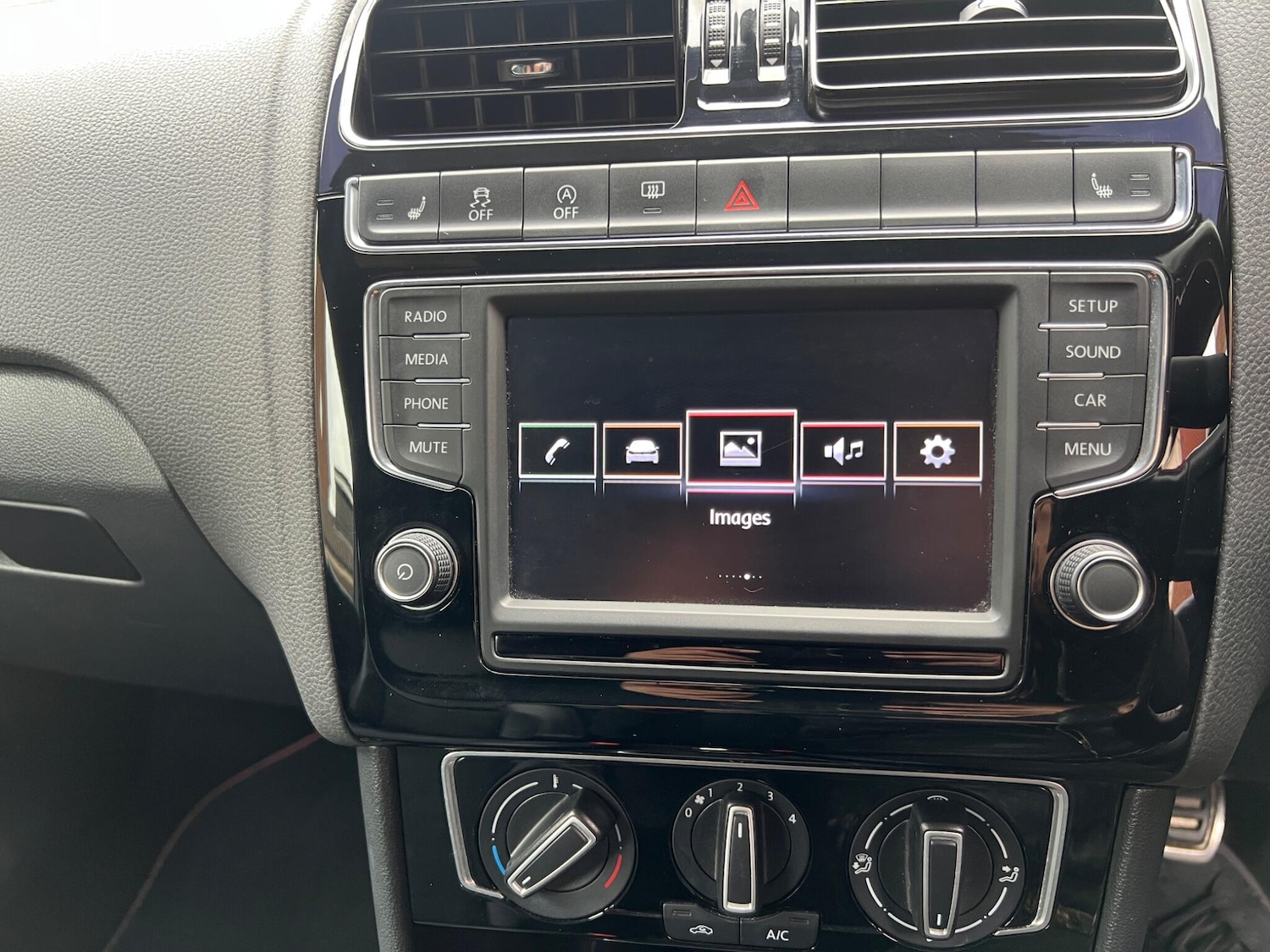 Used Volkswagen Polo 2015 for sale - 76486871: Photo 59