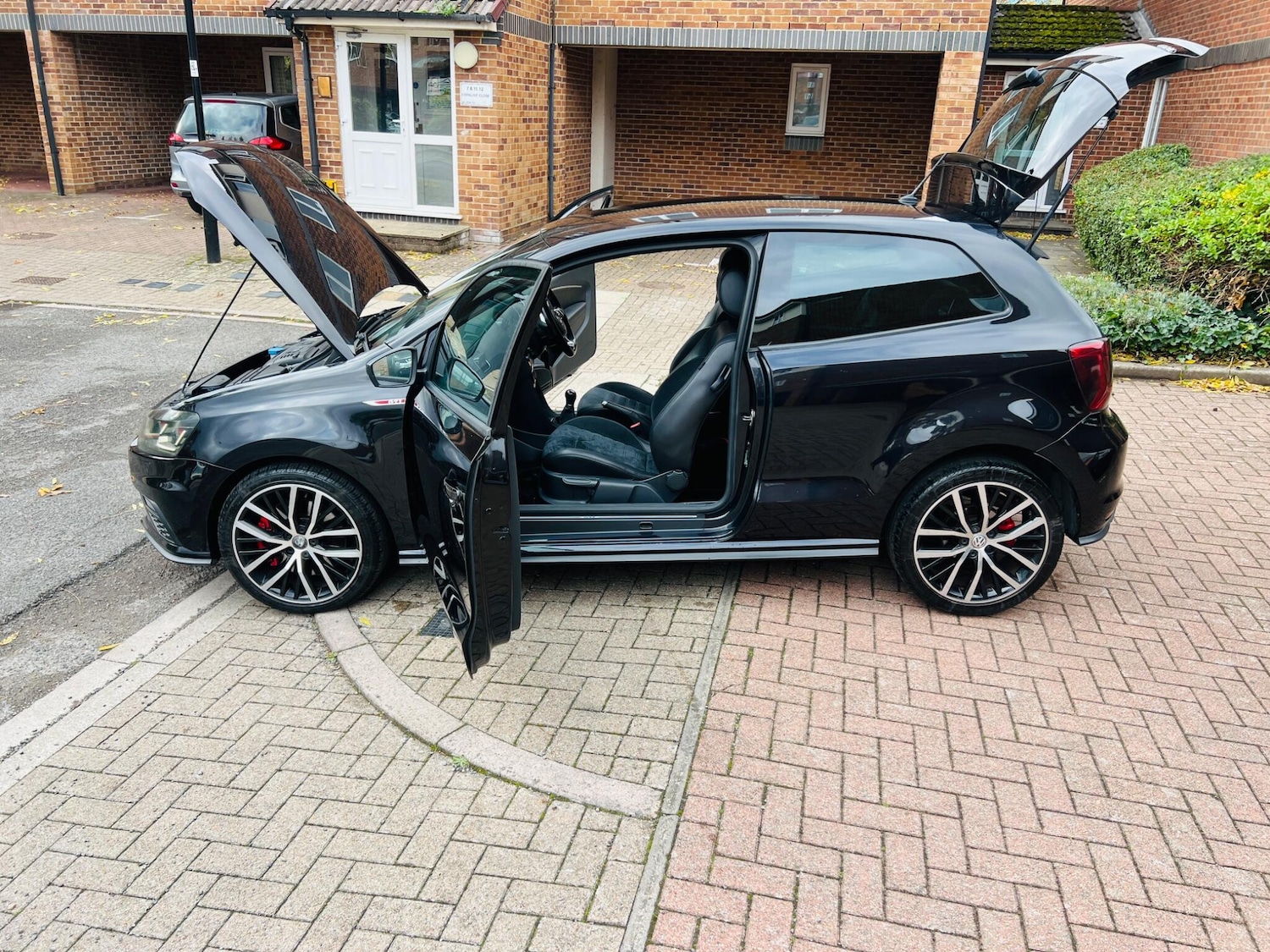 Used Volkswagen Polo 2015 for sale - 76486871: Photo 6