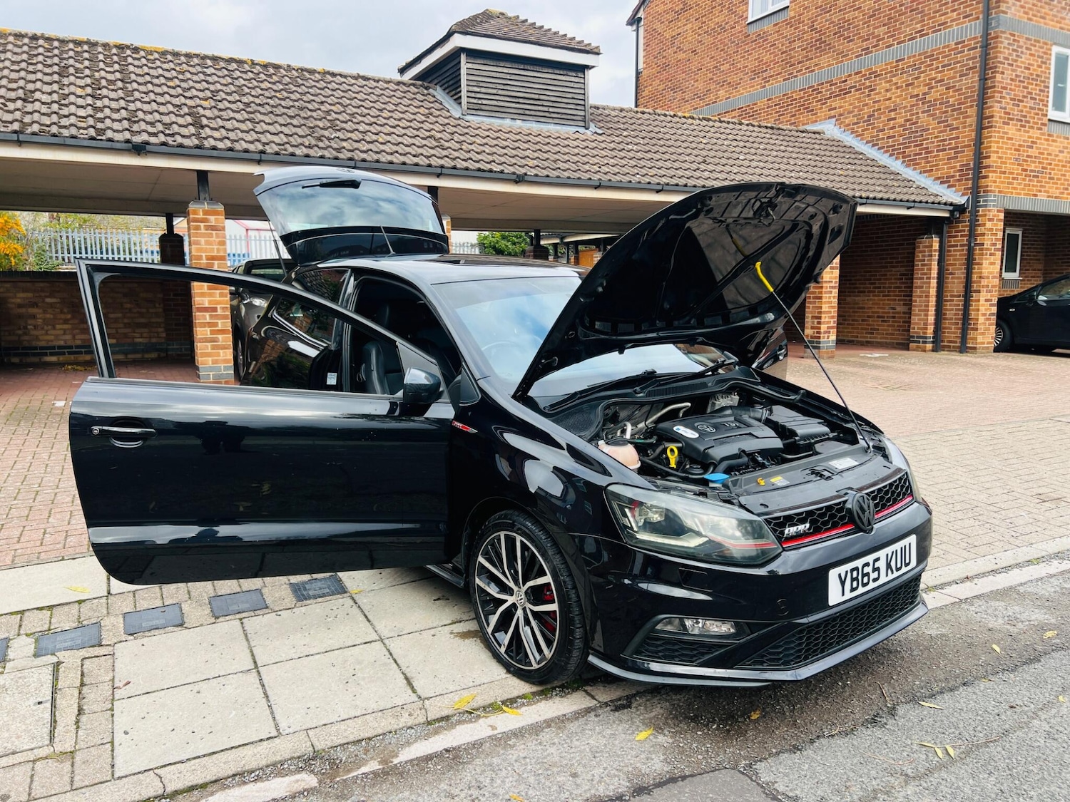 Used Volkswagen Polo 2015 for sale - 76486871: Photo 73