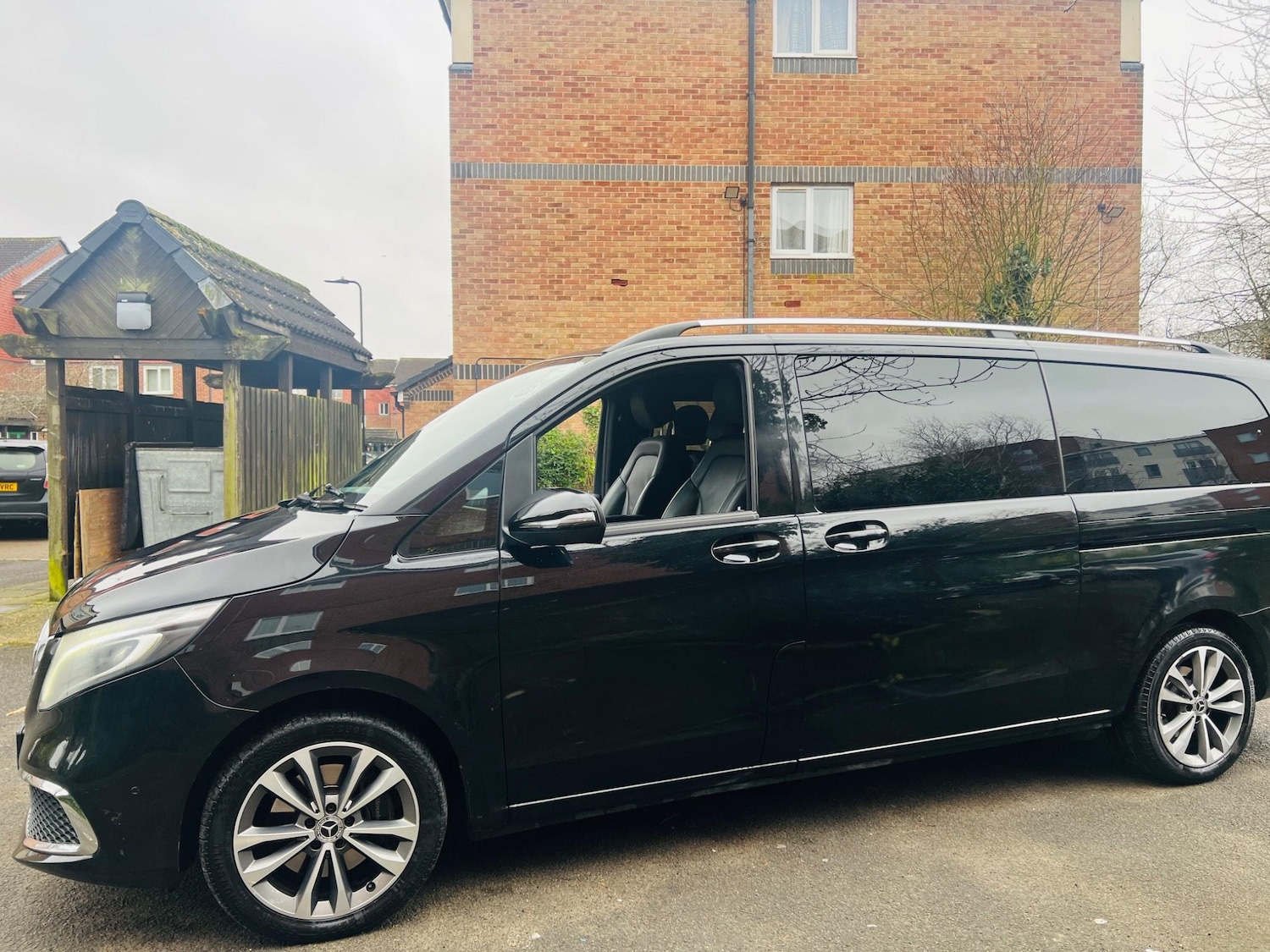 Used Mercedes-Benz V-Class 2019 for sale - 76995181: Photo 32