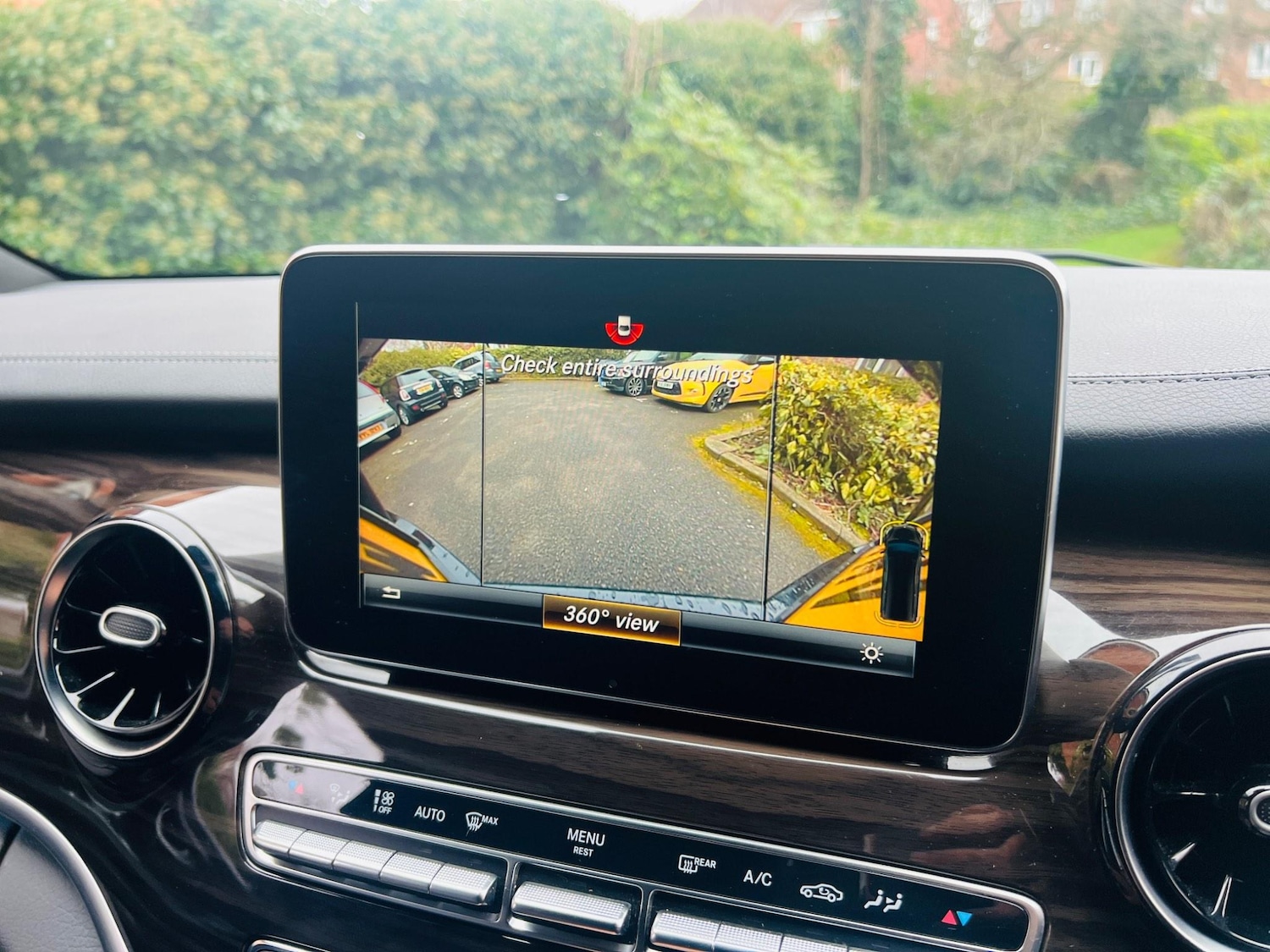 Used Mercedes-Benz V-Class 2019 for sale - 76995181: Photo 58