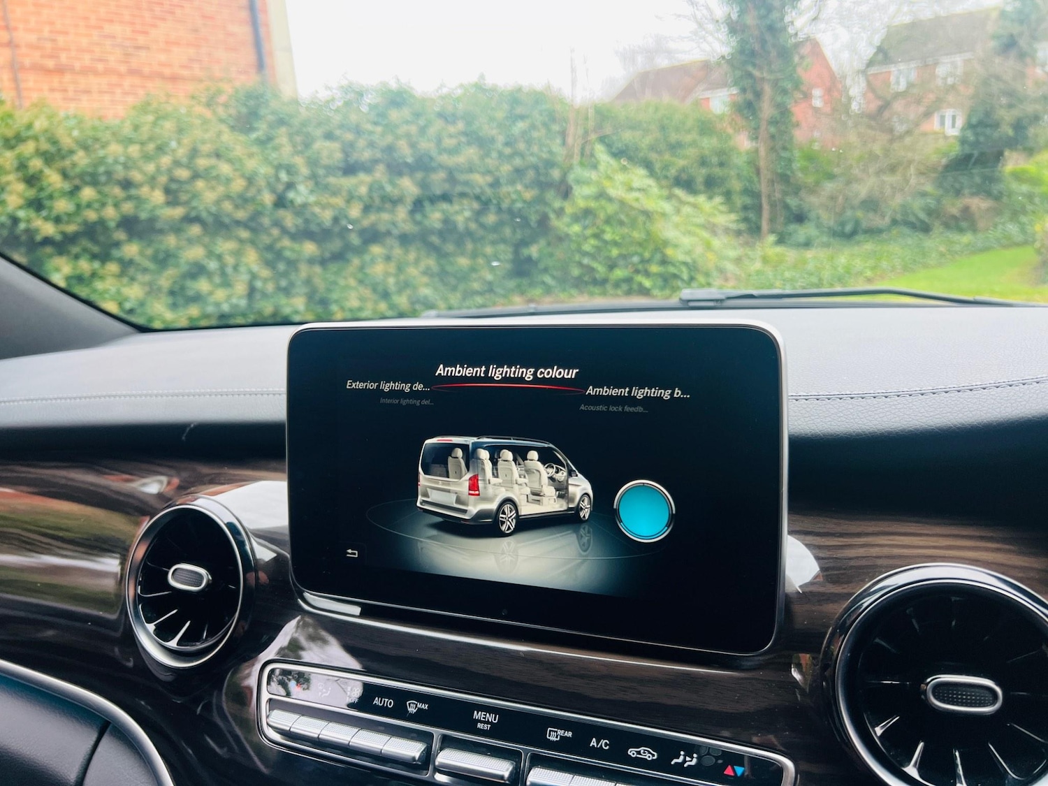 Used Mercedes-Benz V-Class 2019 for sale - 76995181: Photo 71