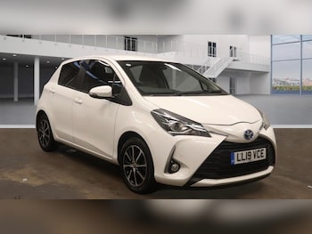 2019 (19) - 1.5 Hybrid Icon Tech 5dr CVT