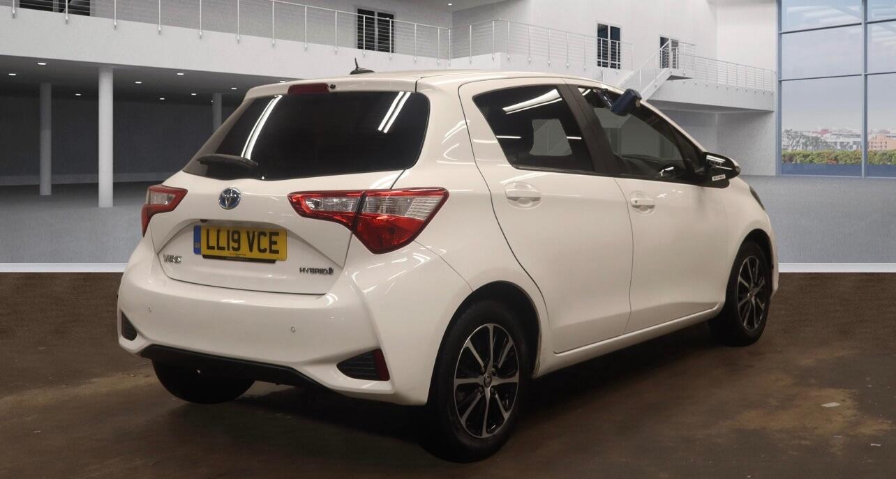 Used Toyota Yaris 2019 for sale - 76620423: Photo 6
