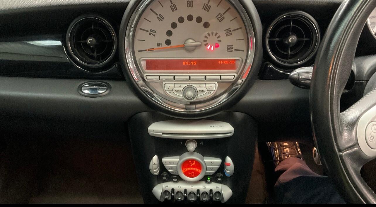 Used MINI Hatch 2010 for sale - 76499122: Photo 11