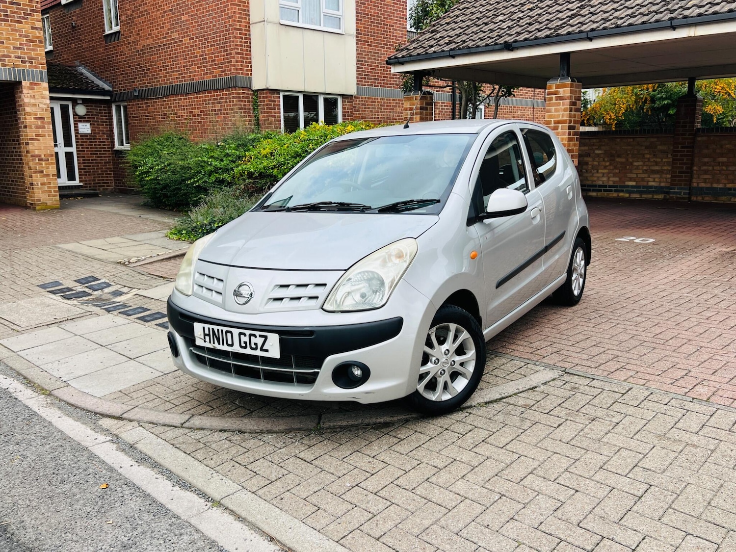 Used Nissan Pixo 2010 for sale - 76486837: Photo 2