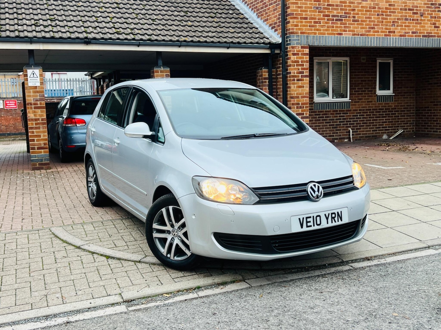 Used Volkswagen Golf Plus 2010 for sale - 76486867: Photo 10