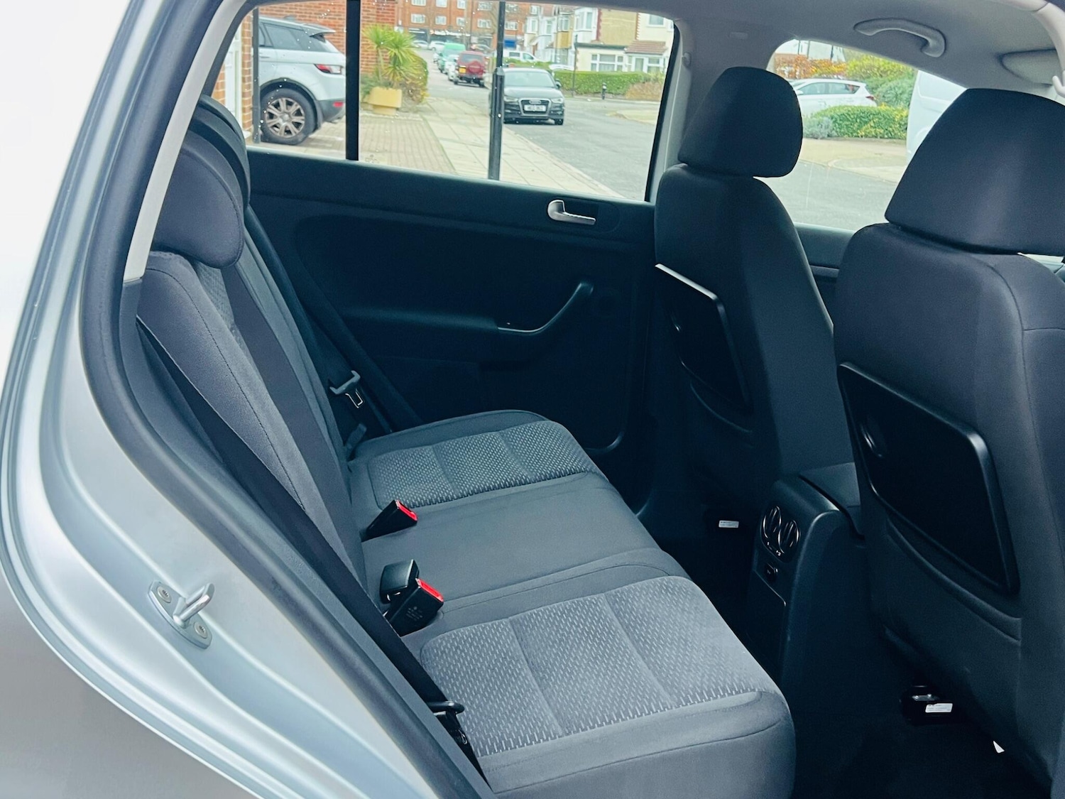 Used Volkswagen Golf Plus 2010 for sale - 76486867: Photo 31