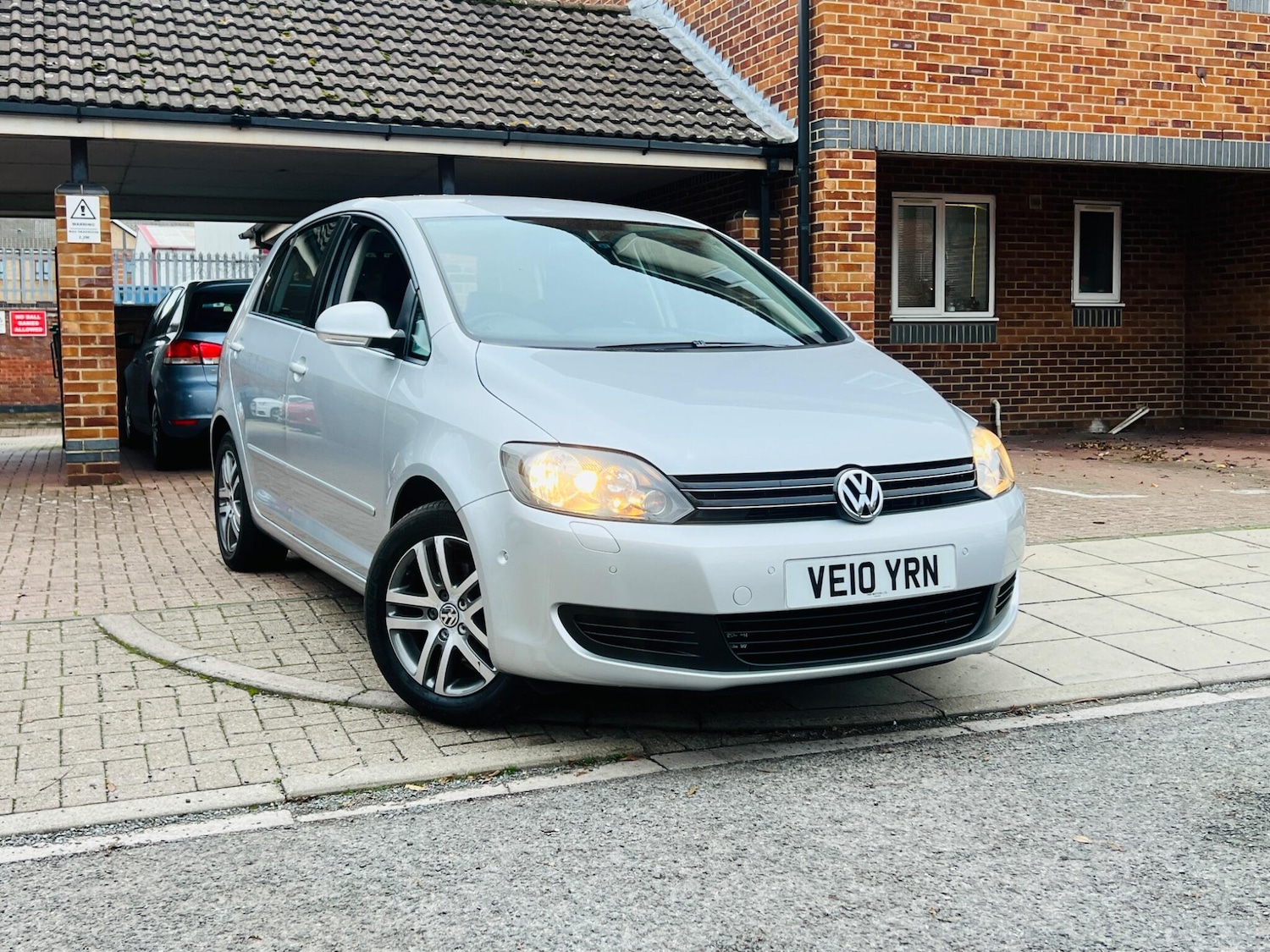 Used Volkswagen Golf Plus 2010 for sale - 76486867: Photo 9